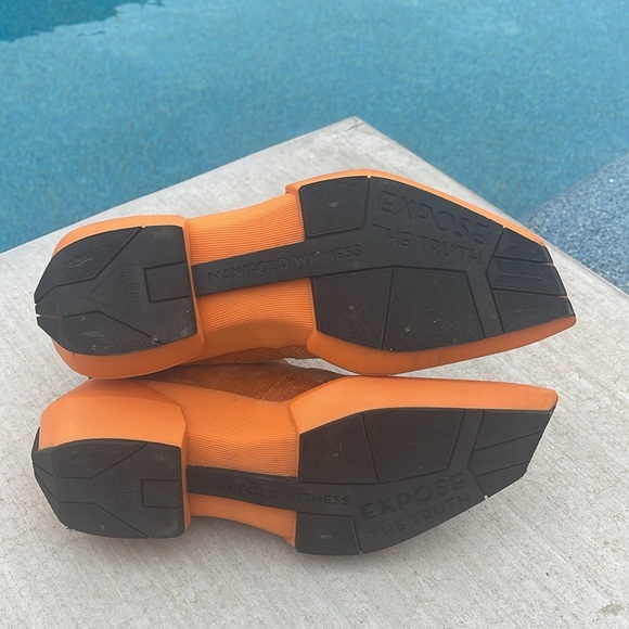 HOST PICK 💥John Fluevog Orange 🍊 Chelsea Leather Sneaker Ankle Boot Size 10 - Picture 10 of 15